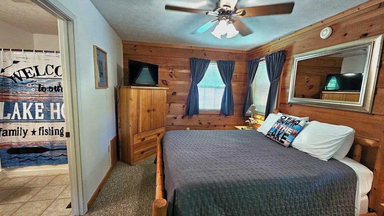 Photo of Bedroom in Sevierville
