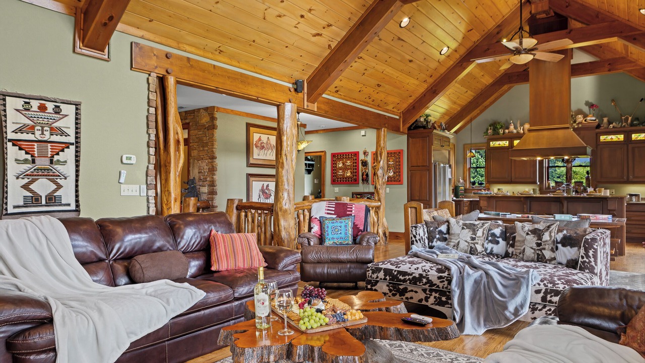 Photo of Livingroom in River Ridge