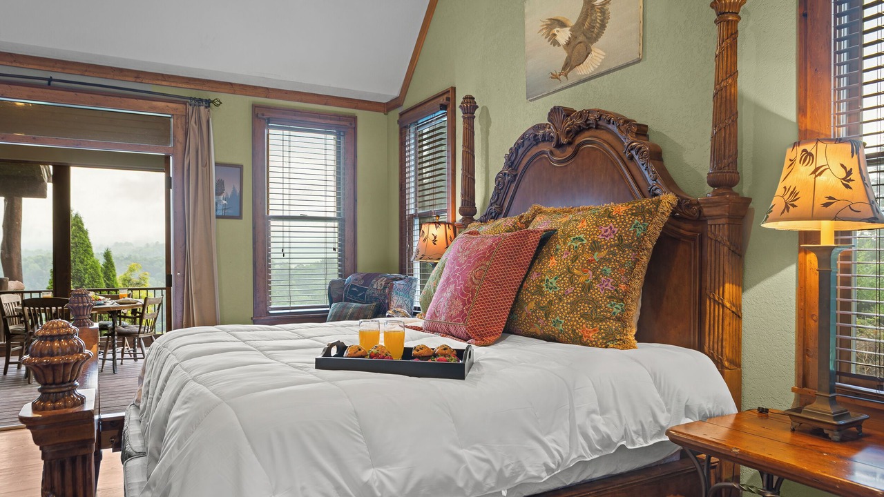Photo of Bedroom in River Ridge
