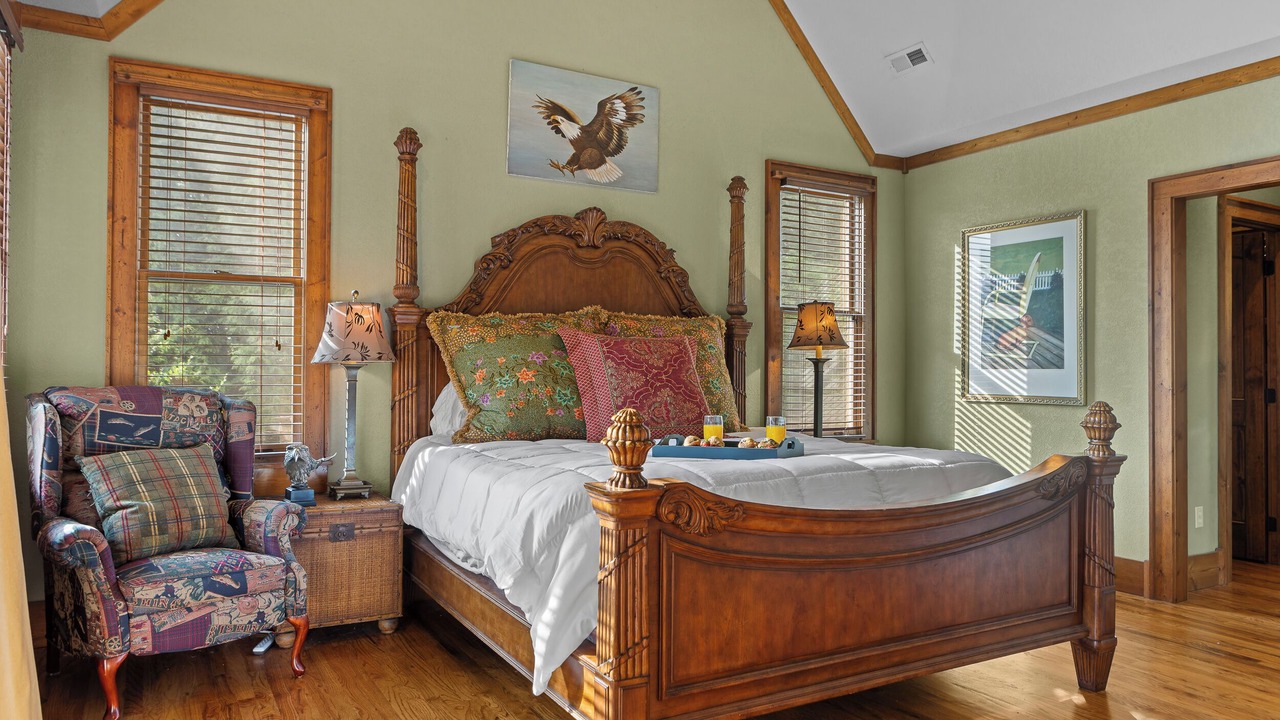 Photo of Bedroom in River Ridge