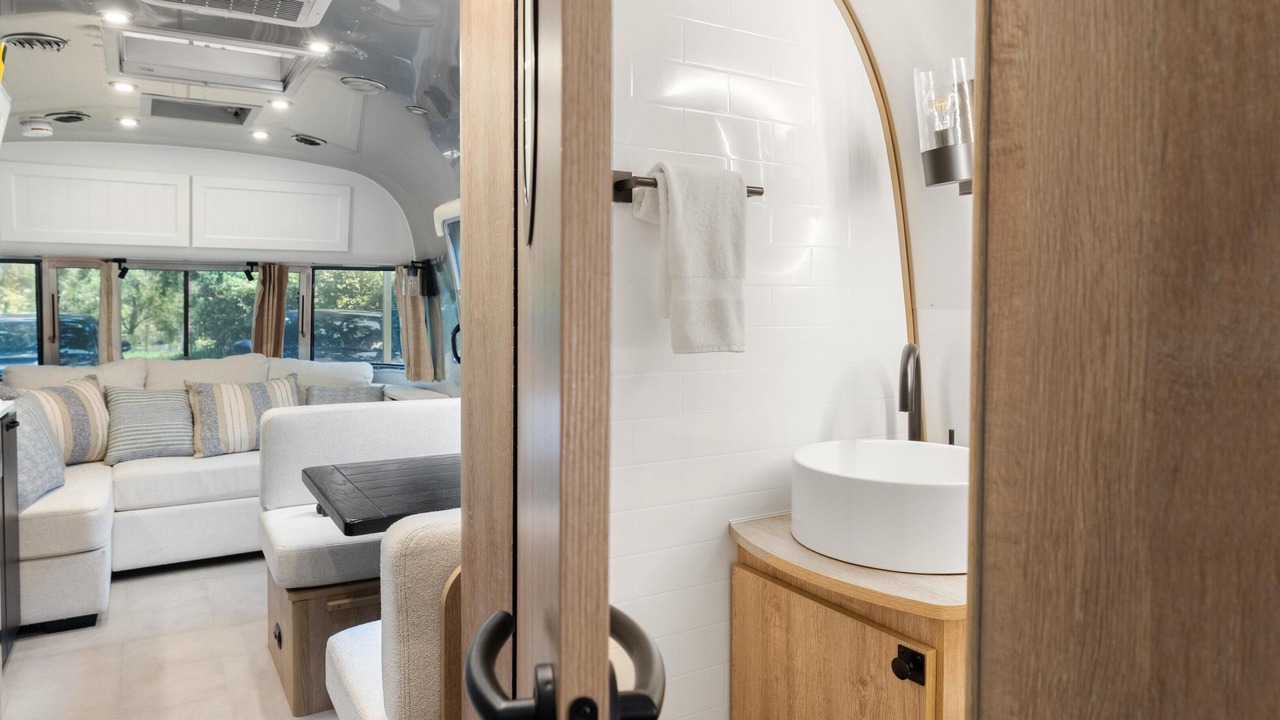 Photo of Bathroom in Riverland Terrace