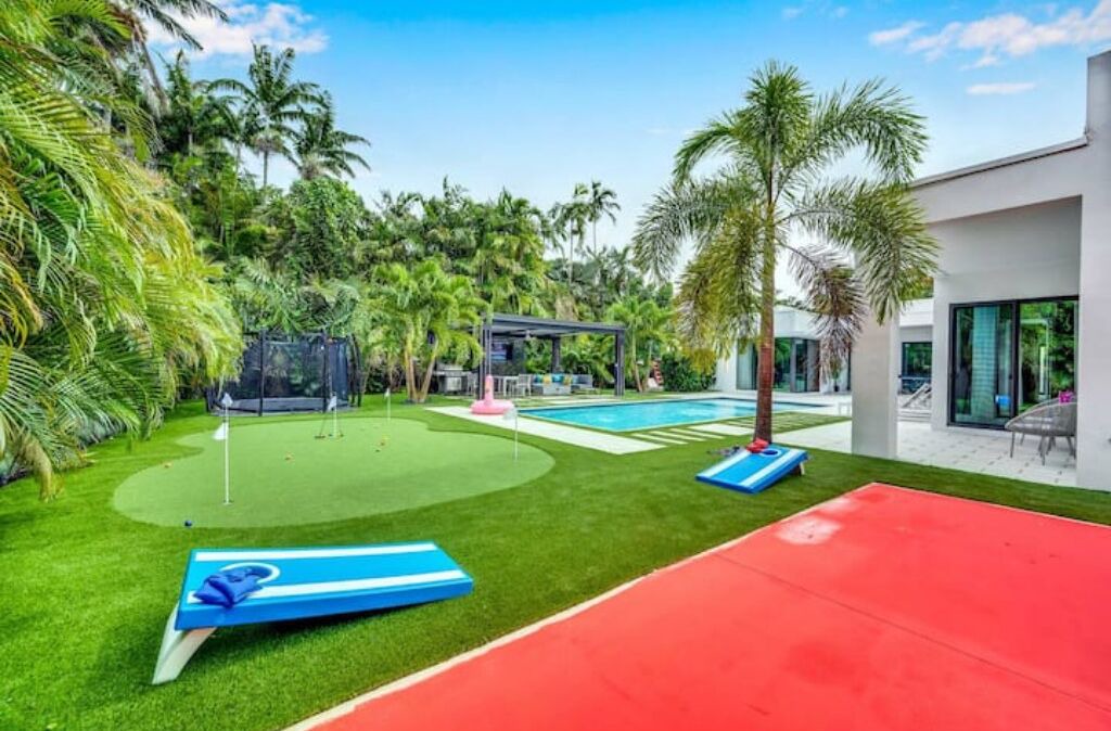 Photo of Outdoor in Golden Glades