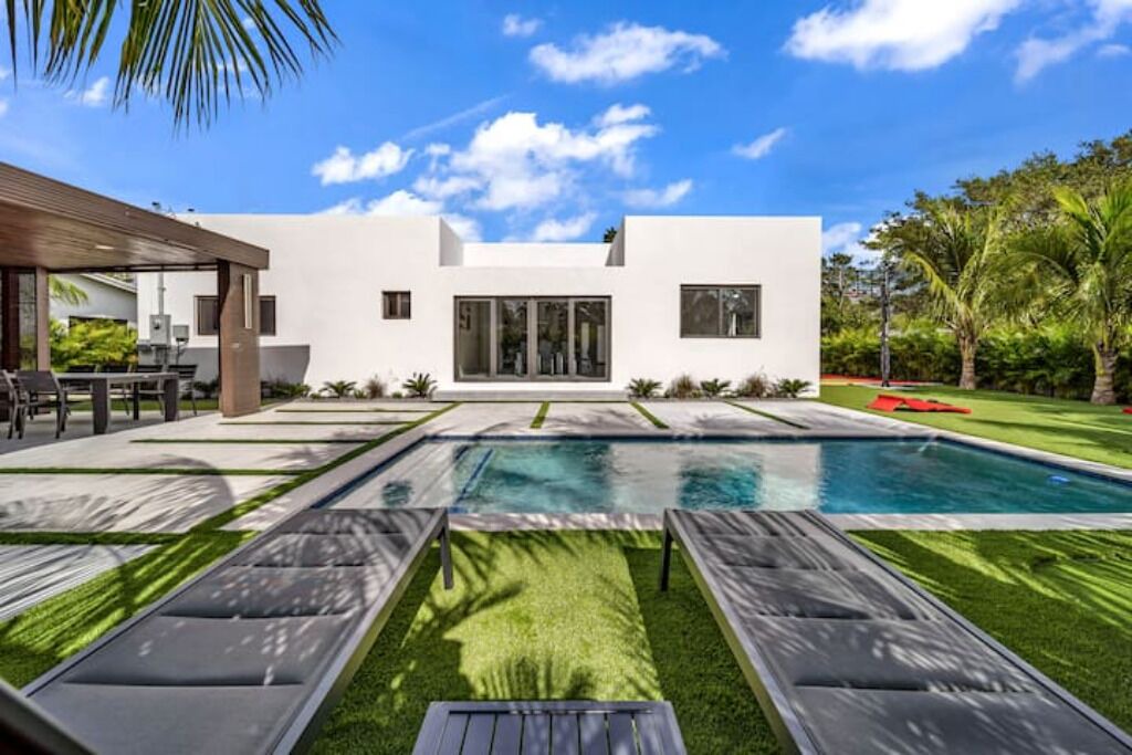 Photo of Outdoor in Golden Glades