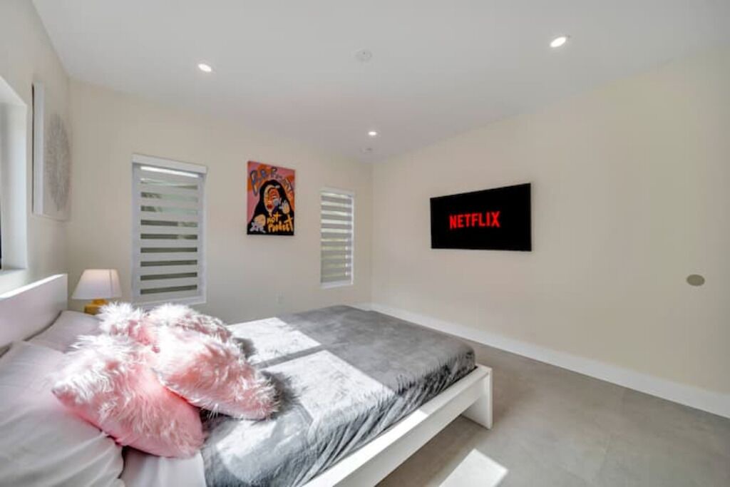 Photo of Bedroom in Golden Glades