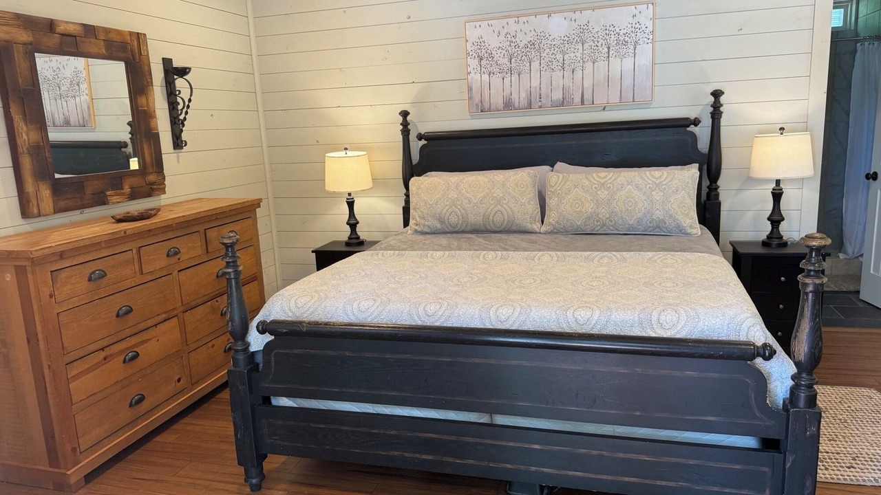 Photo of Bedroom in Dadeville