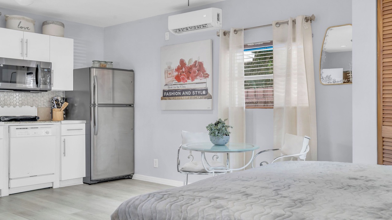 Photo of Bedroom in North Miami