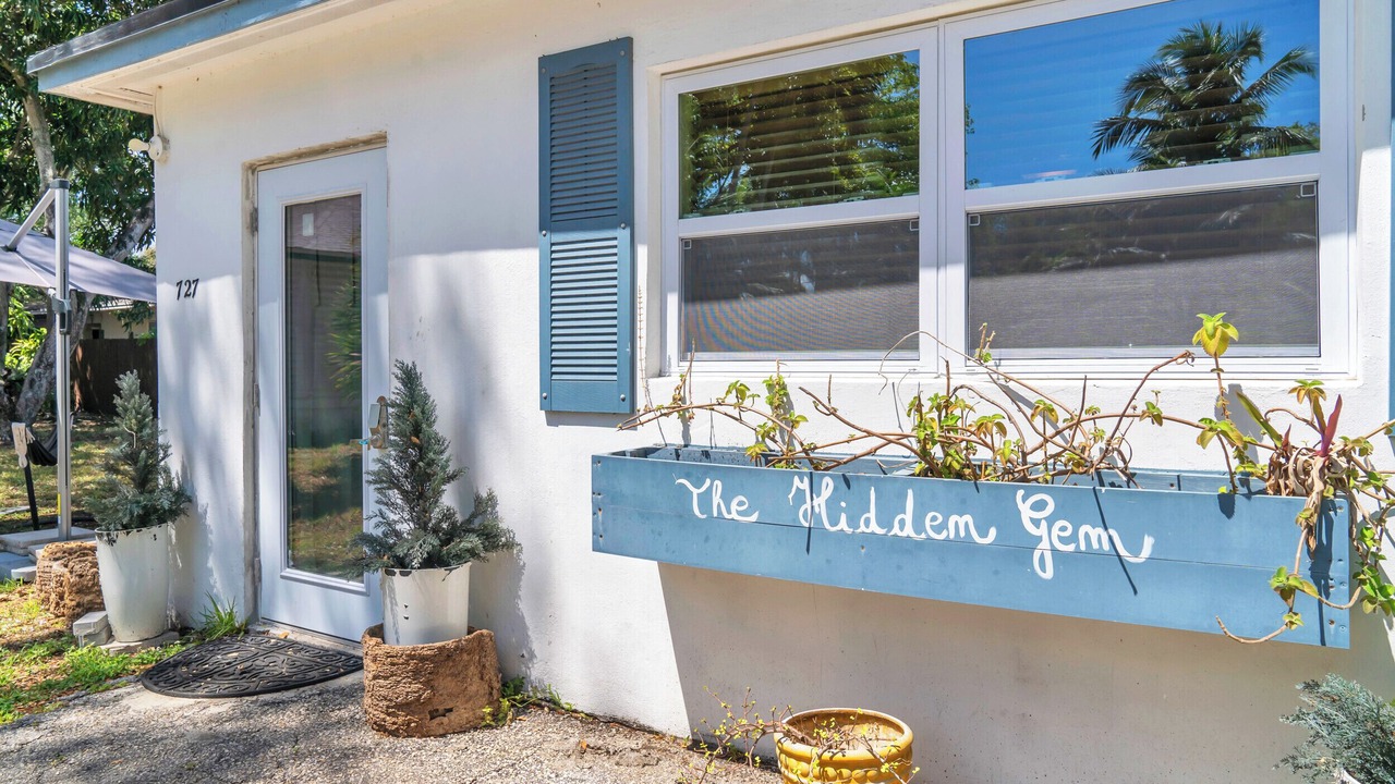 Photo of Outdoor in North Miami