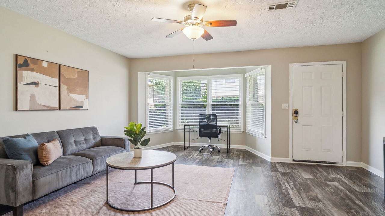 Photo of Livingroom in Ellenwood