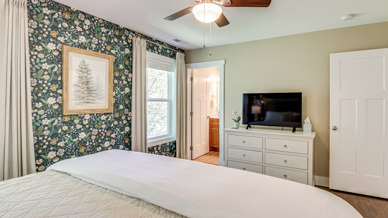 Photo of Bedroom in Waynesville