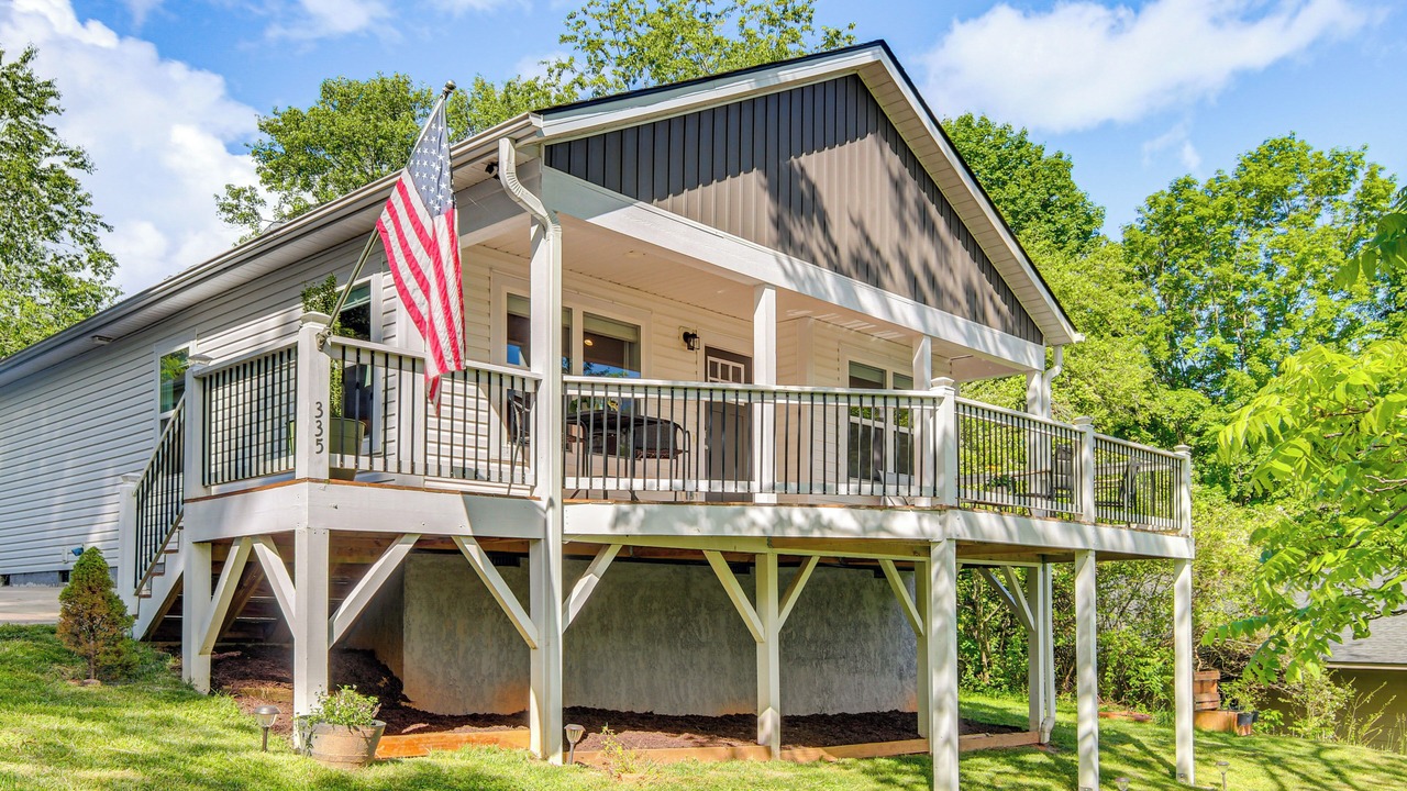 Photo of Outdoor in Waynesville