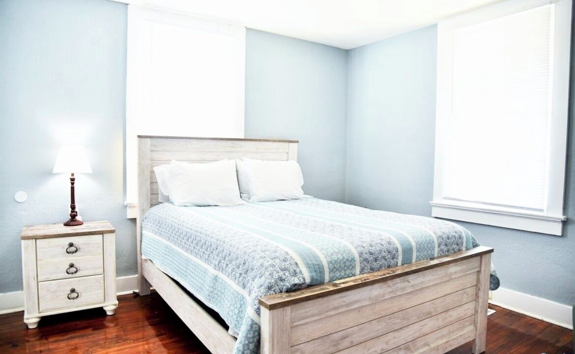 Photo of Bedroom in Guntersville
