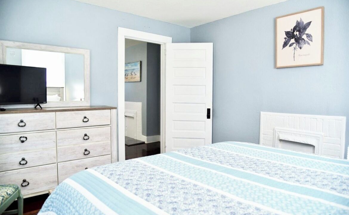 Photo of Bedroom in Guntersville