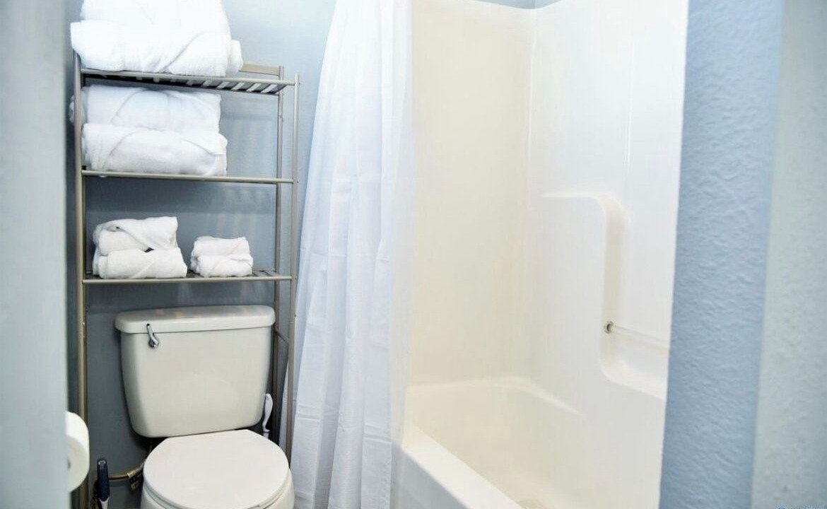 Photo of Bathroom in Guntersville