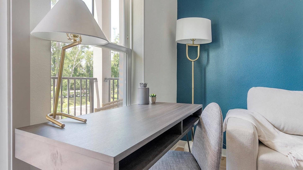 Photo of Livingroom in Jacksonville