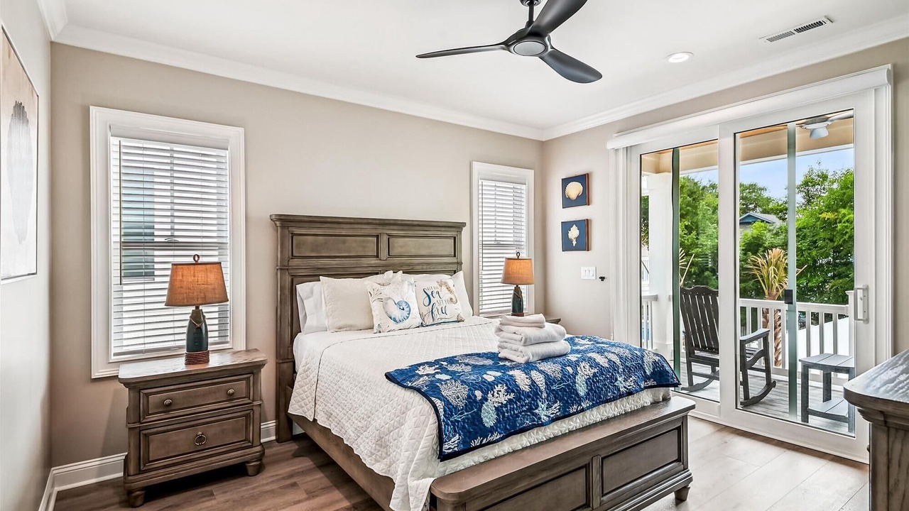 Photo of Bedroom in Atlantic Beach
