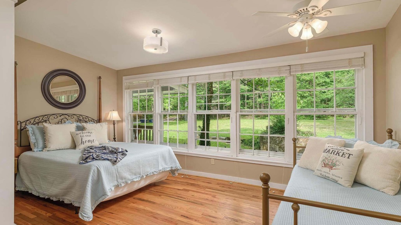 Photo of Bedroom in Mentone