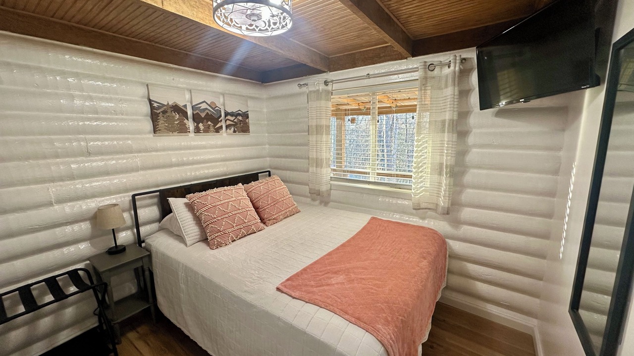 Photo of Bedroom in Sevierville