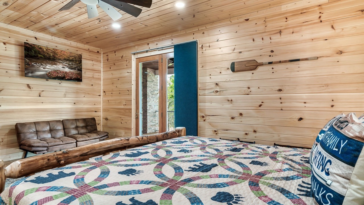 Photo of Bedroom in Dandridge