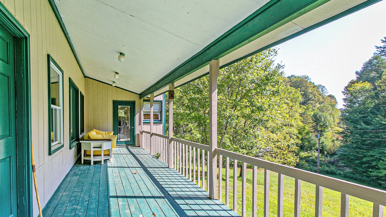 Photo of Patio Balcony in Marshall