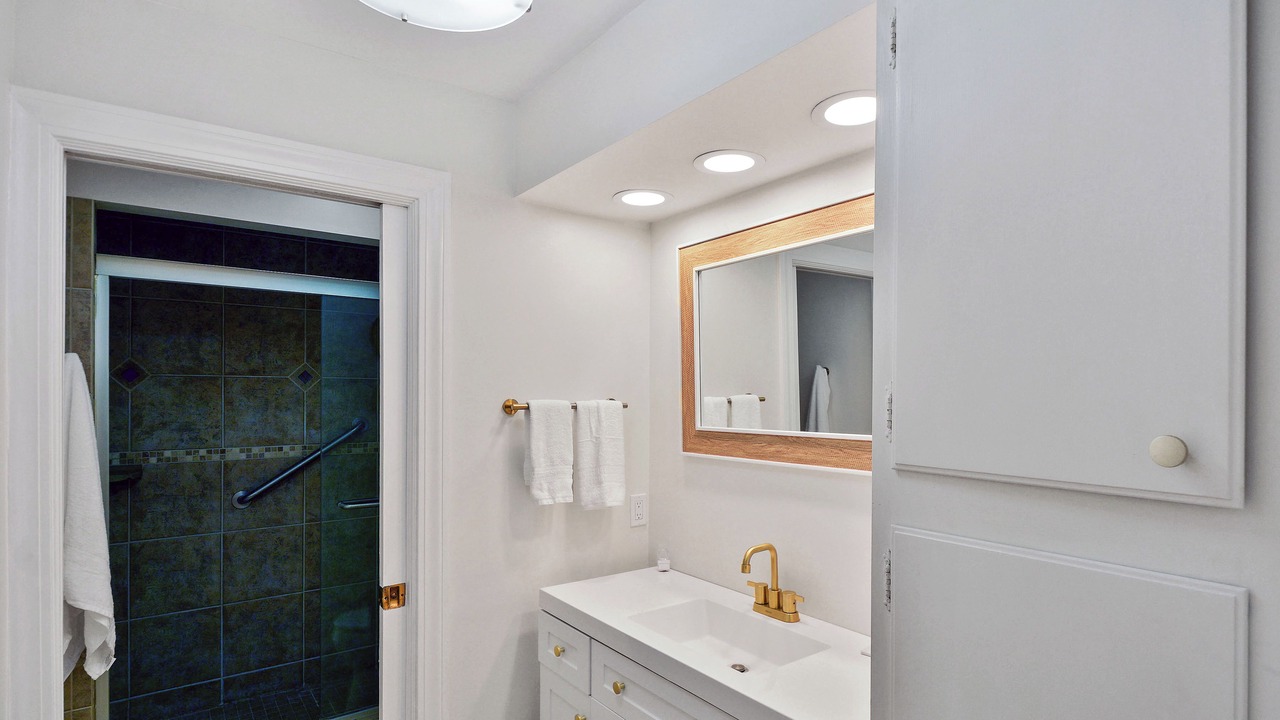 Photo of Bathroom in Saint Simons Island