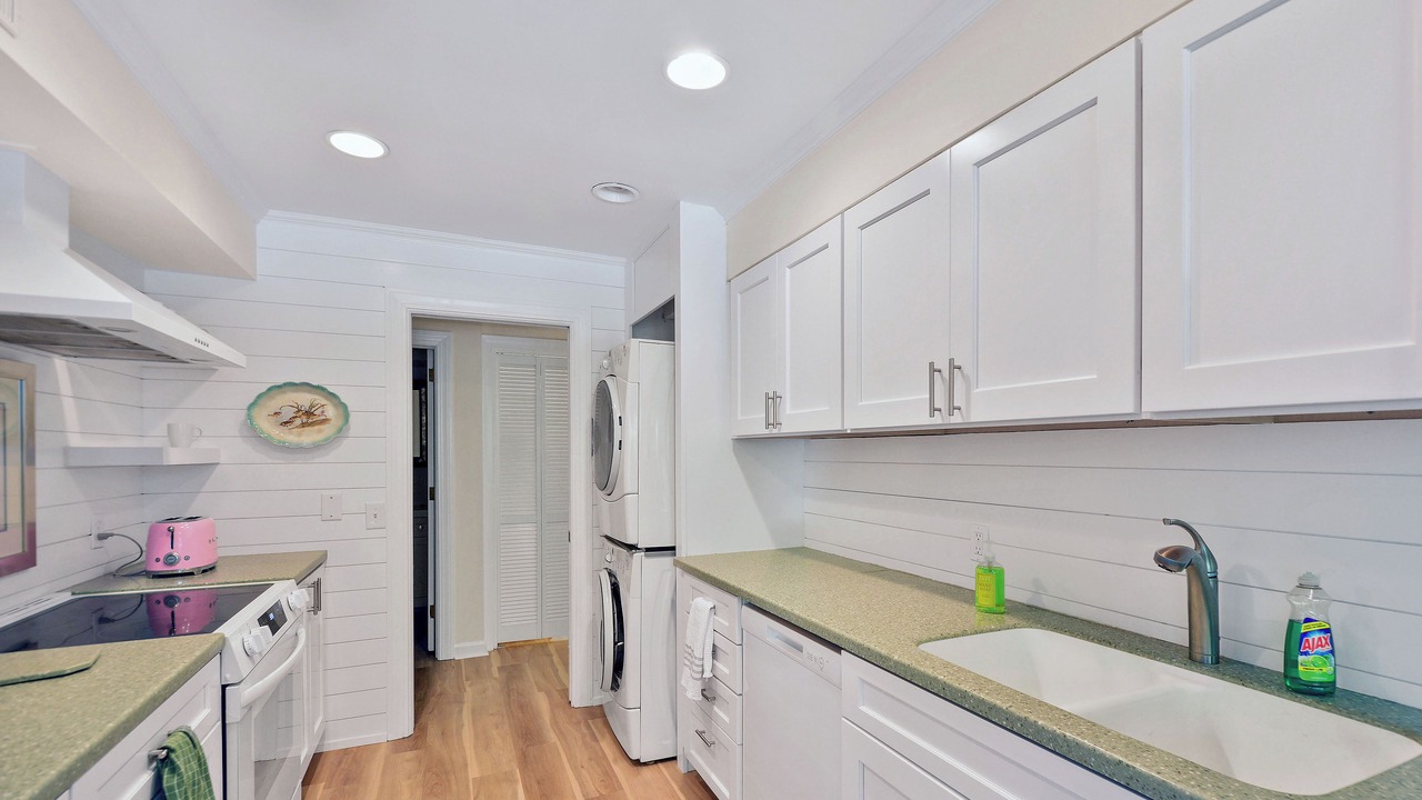 Photo of Kitchen in Saint Simons Island