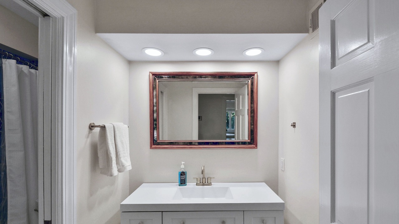 Photo of Bathroom in Saint Simons Island