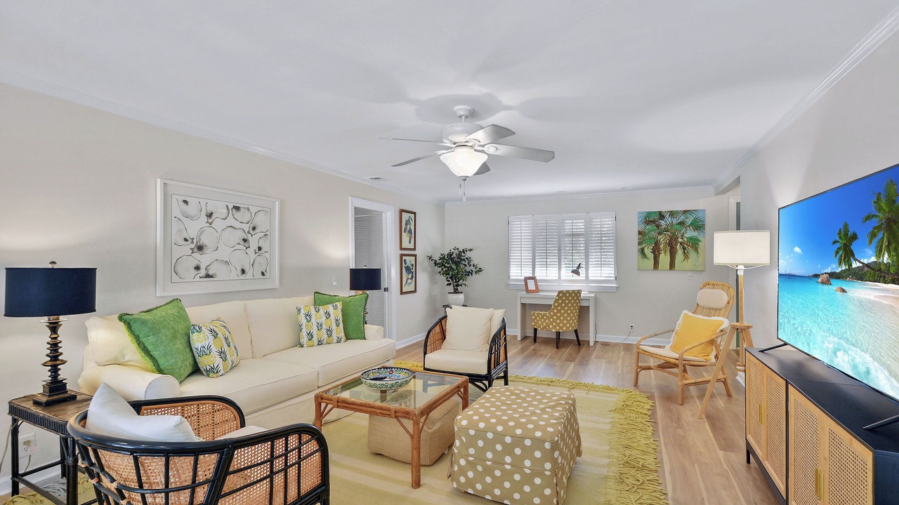 Photo of Livingroom in Saint Simons Island
