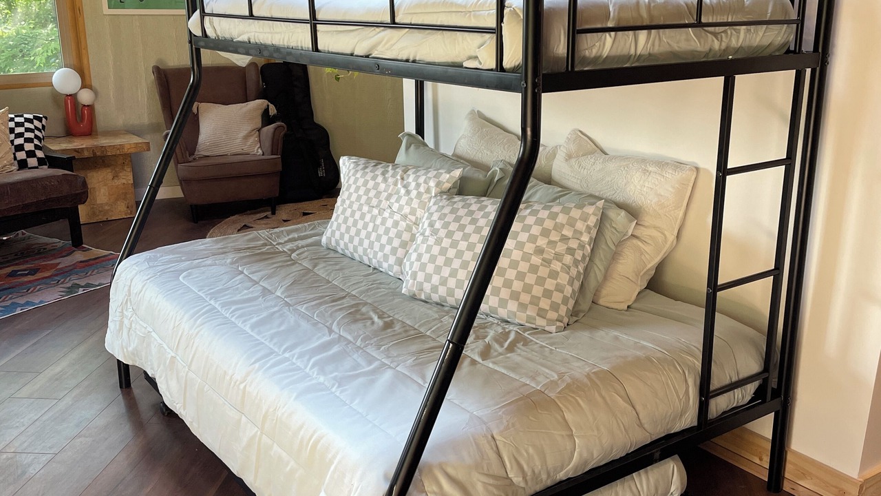 Photo of Bedroom in Marshall