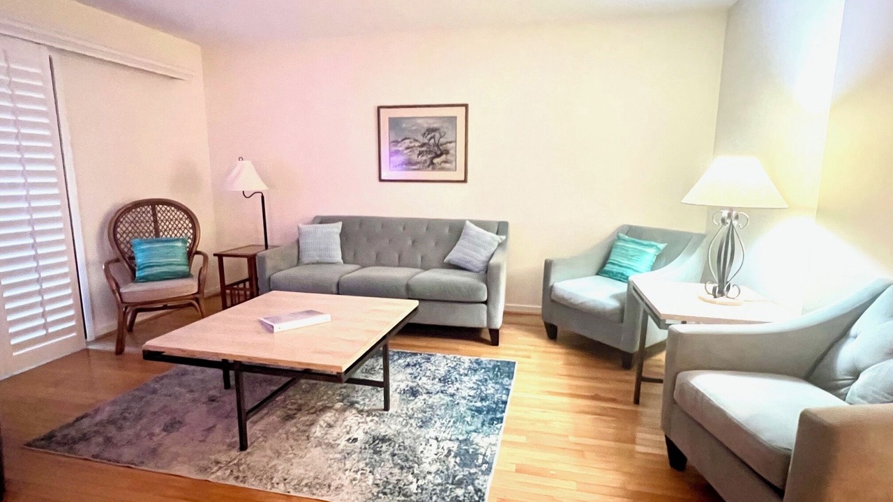 Photo of Livingroom in Seabrook Island