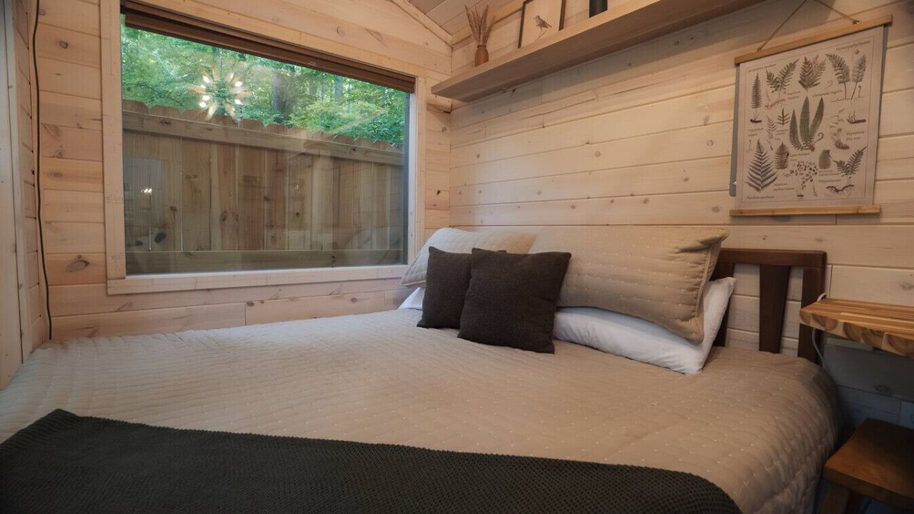 Photo of Bedroom in Sylva