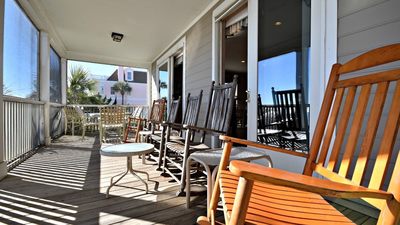 Photo of Patio Balcony in Litchfield by the Sea