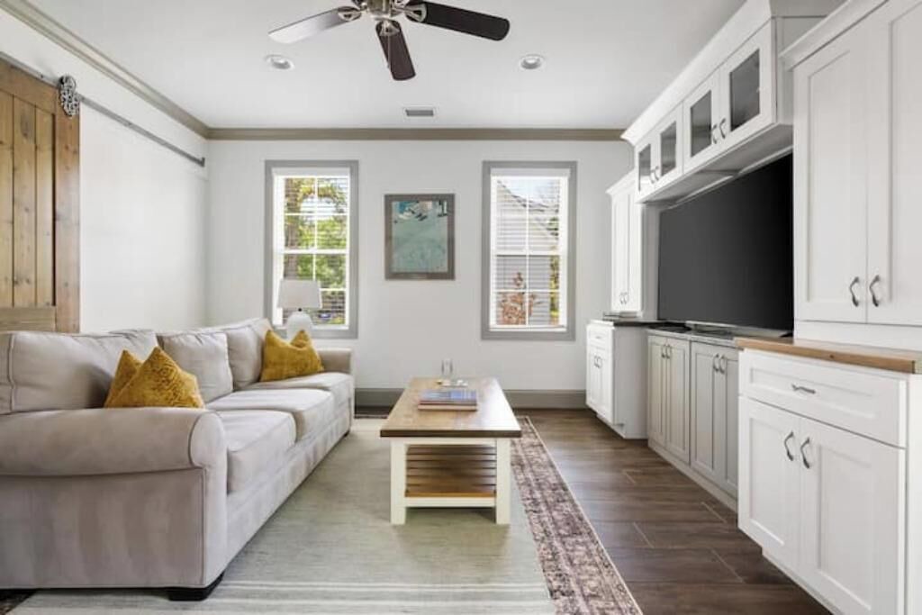 Photo of Livingroom in Charleston