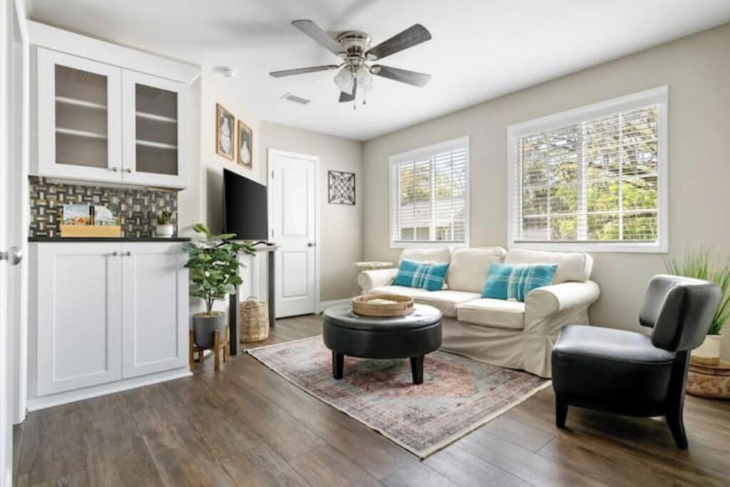 Photo of Livingroom in Charleston
