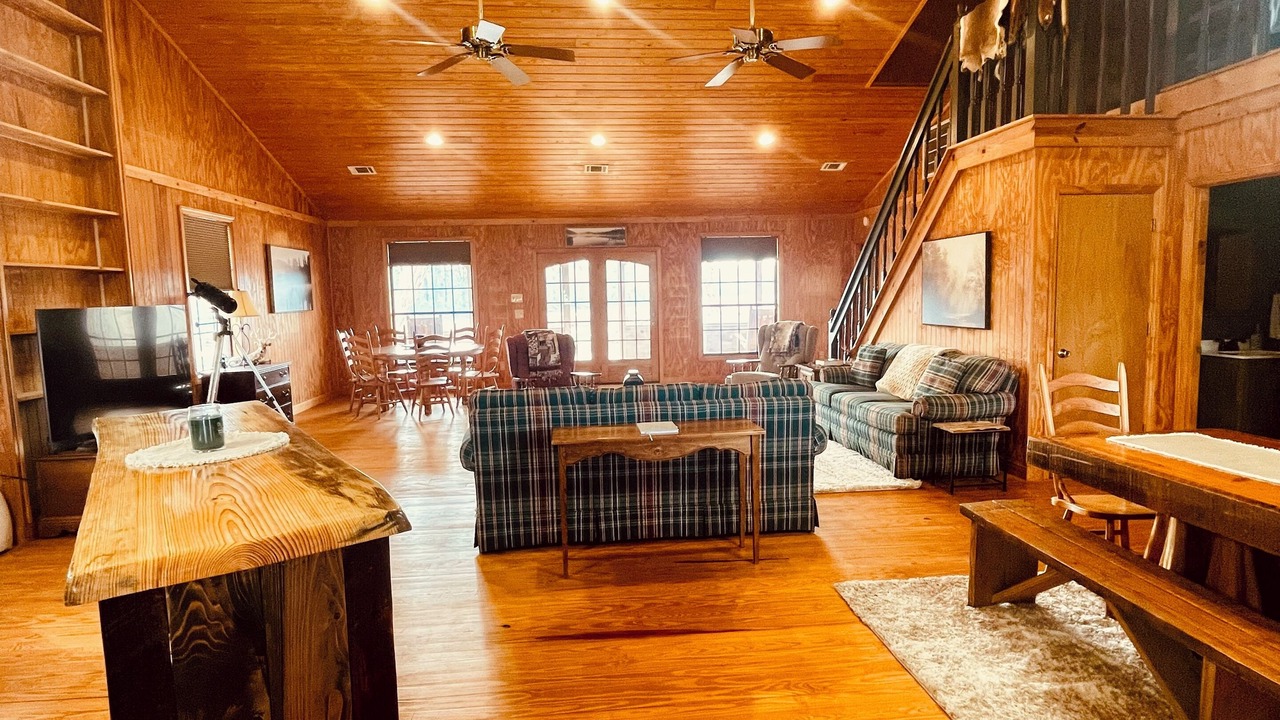 Photo of Livingroom in Tattnall County
