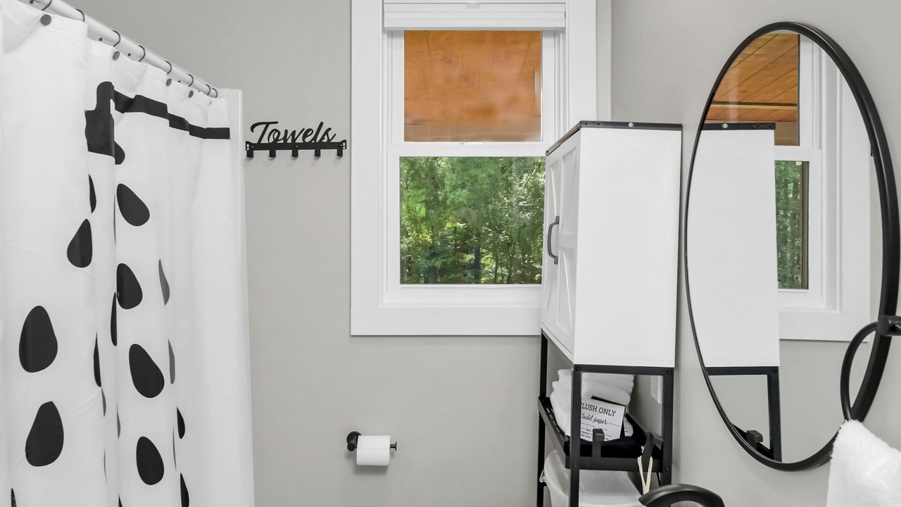 Photo of Bathroom in Leesville