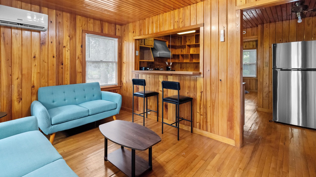 Photo of Livingroom in Northside