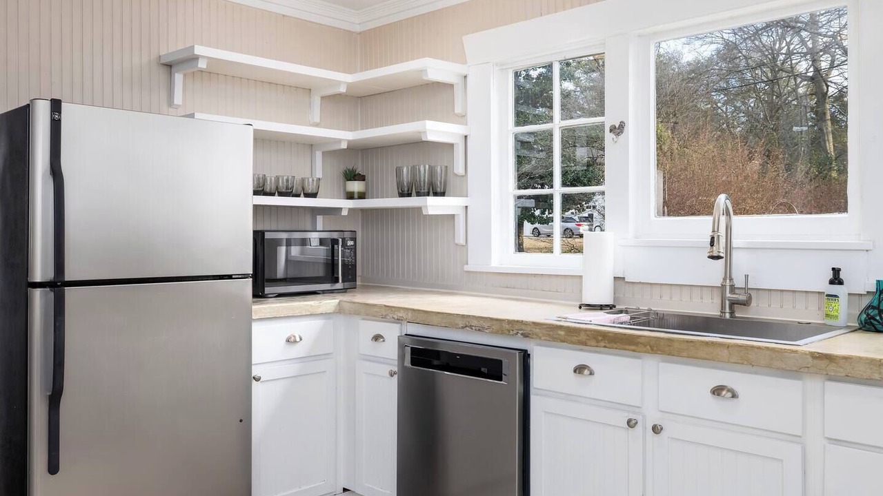 Photo of Kitchen in Crestline Heights