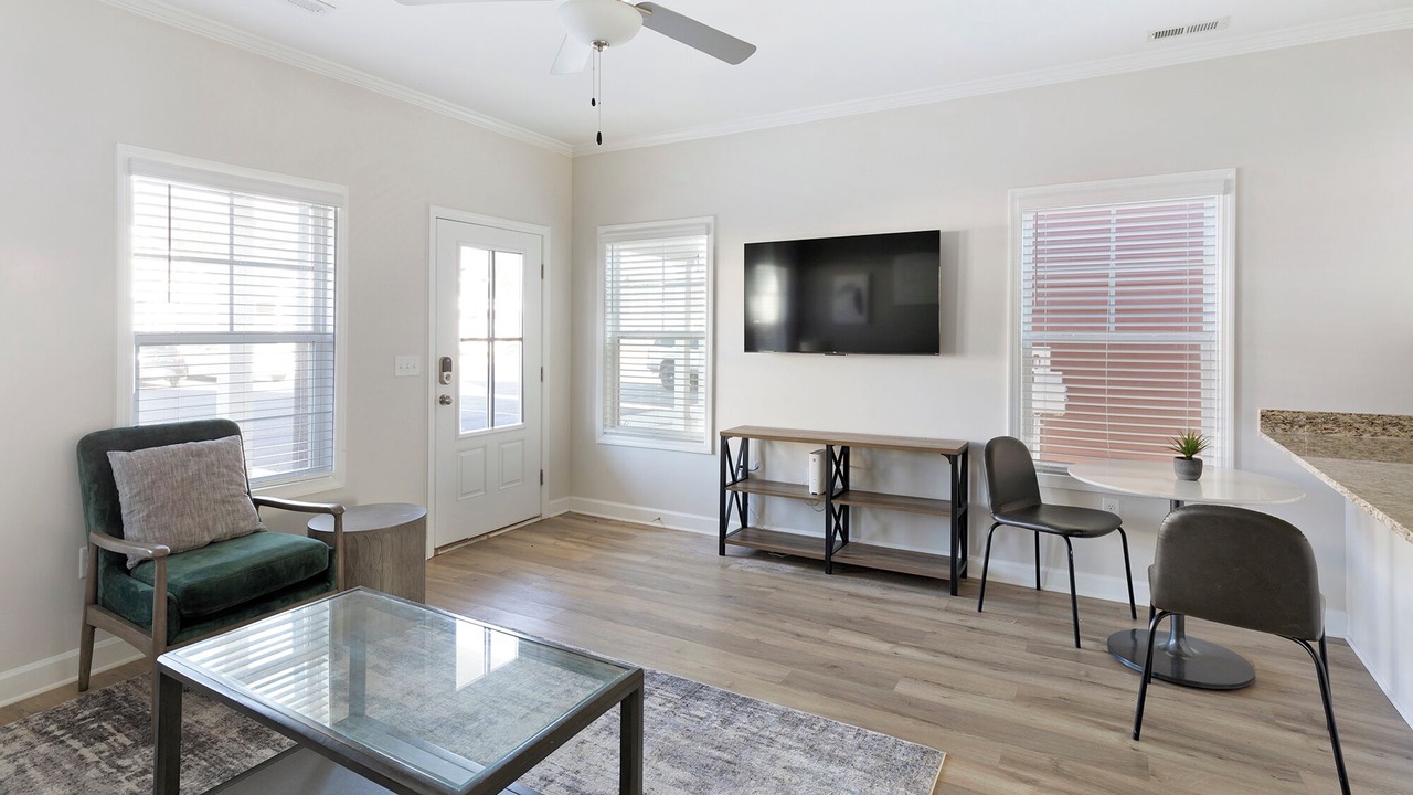 Photo of Livingroom in Huntsville