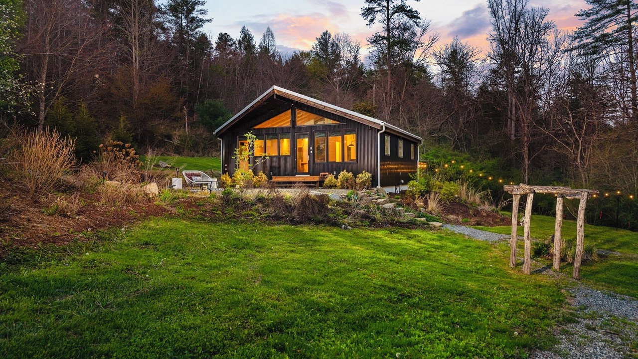 Photo of Outdoor in Weaverville
