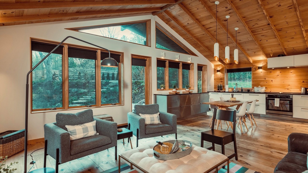 Photo of Livingroom in Weaverville