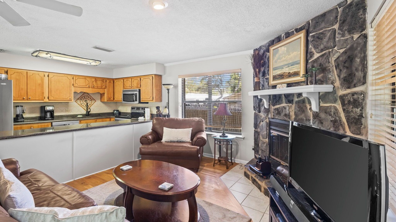 Photo of Livingroom in Ono Island