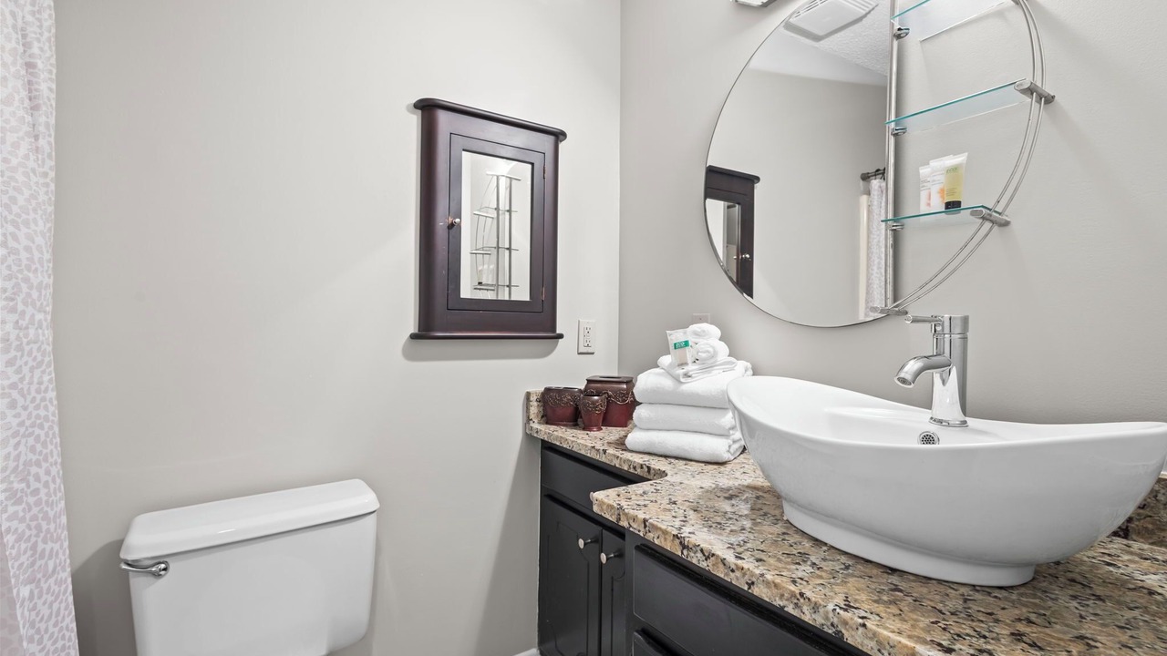 Photo of Bathroom in Ono Island