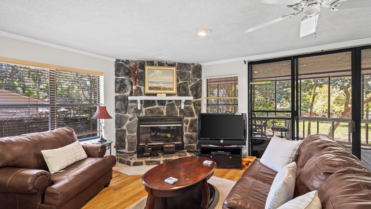 Photo of Livingroom in Ono Island