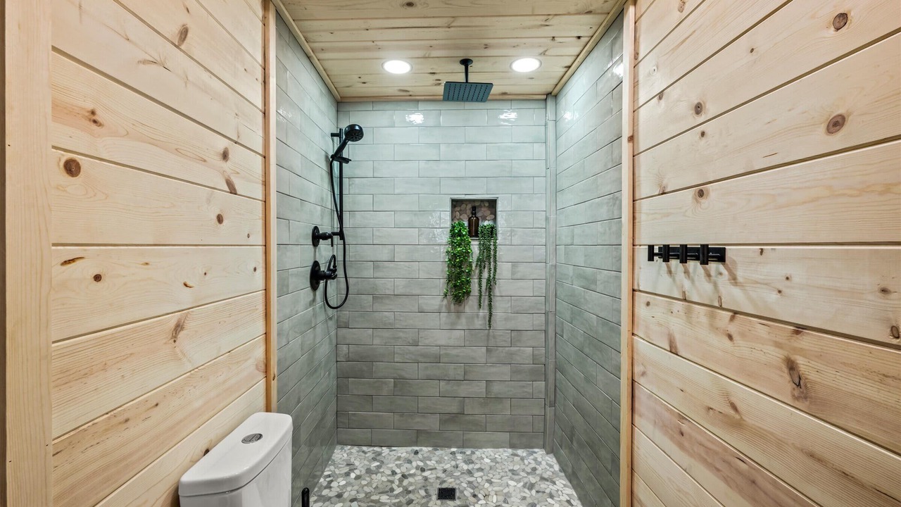 Photo of Bathroom in Rocky Grove
