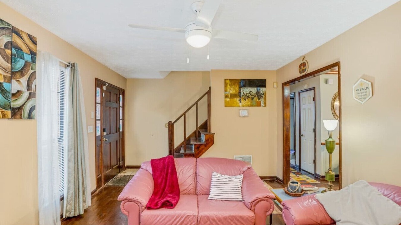 Photo of Livingroom in Church Street