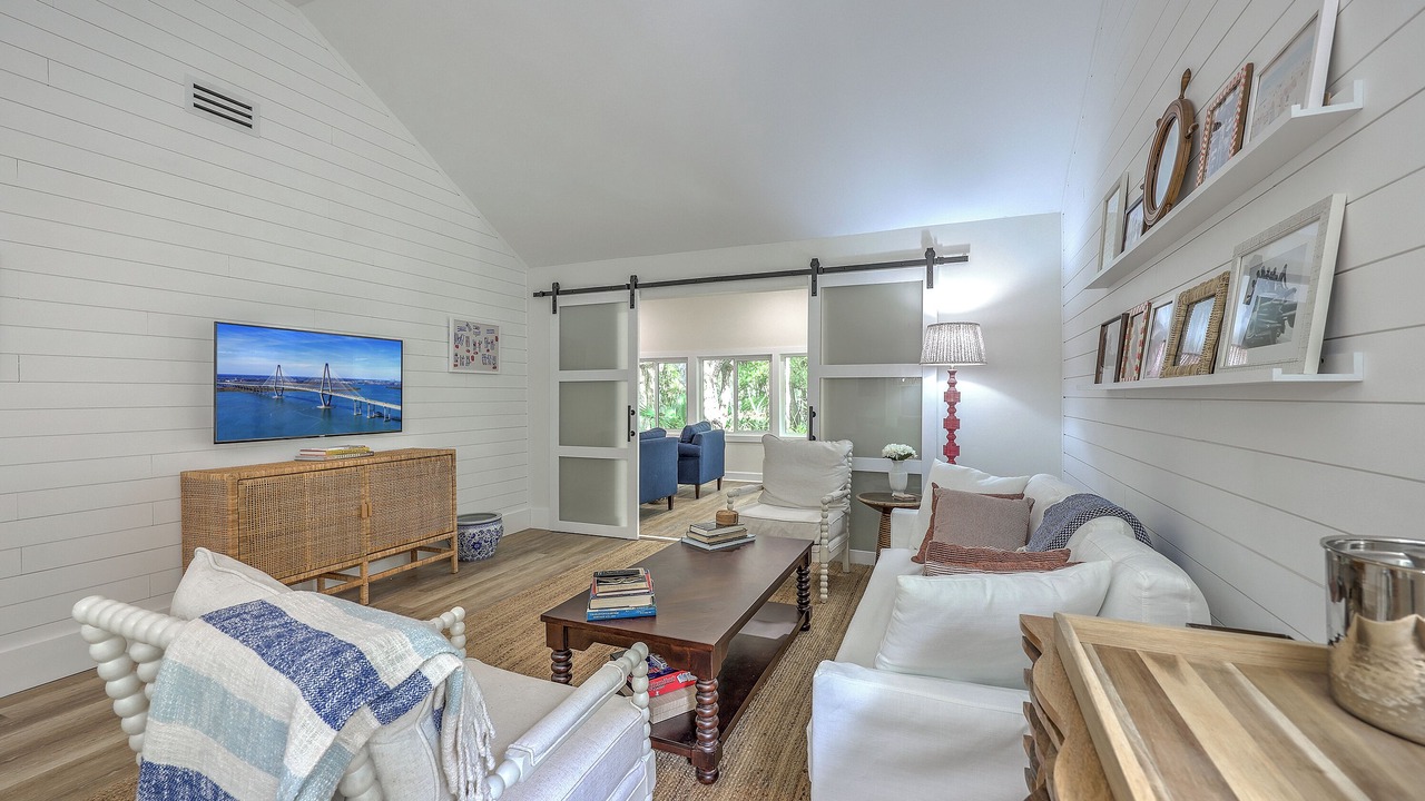 Photo of Livingroom in Seabrook Island