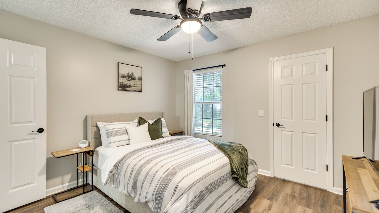 Photo of Bedroom in Hinesville