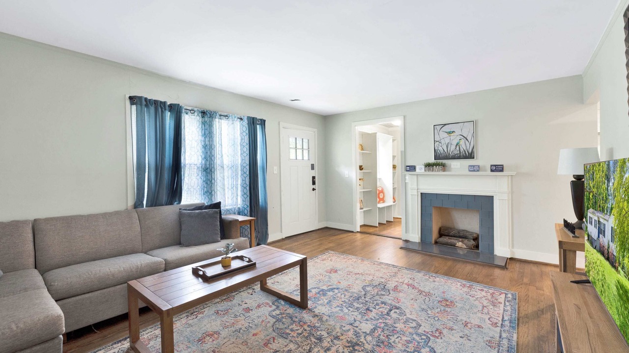 Photo of Livingroom in Crestline Heights