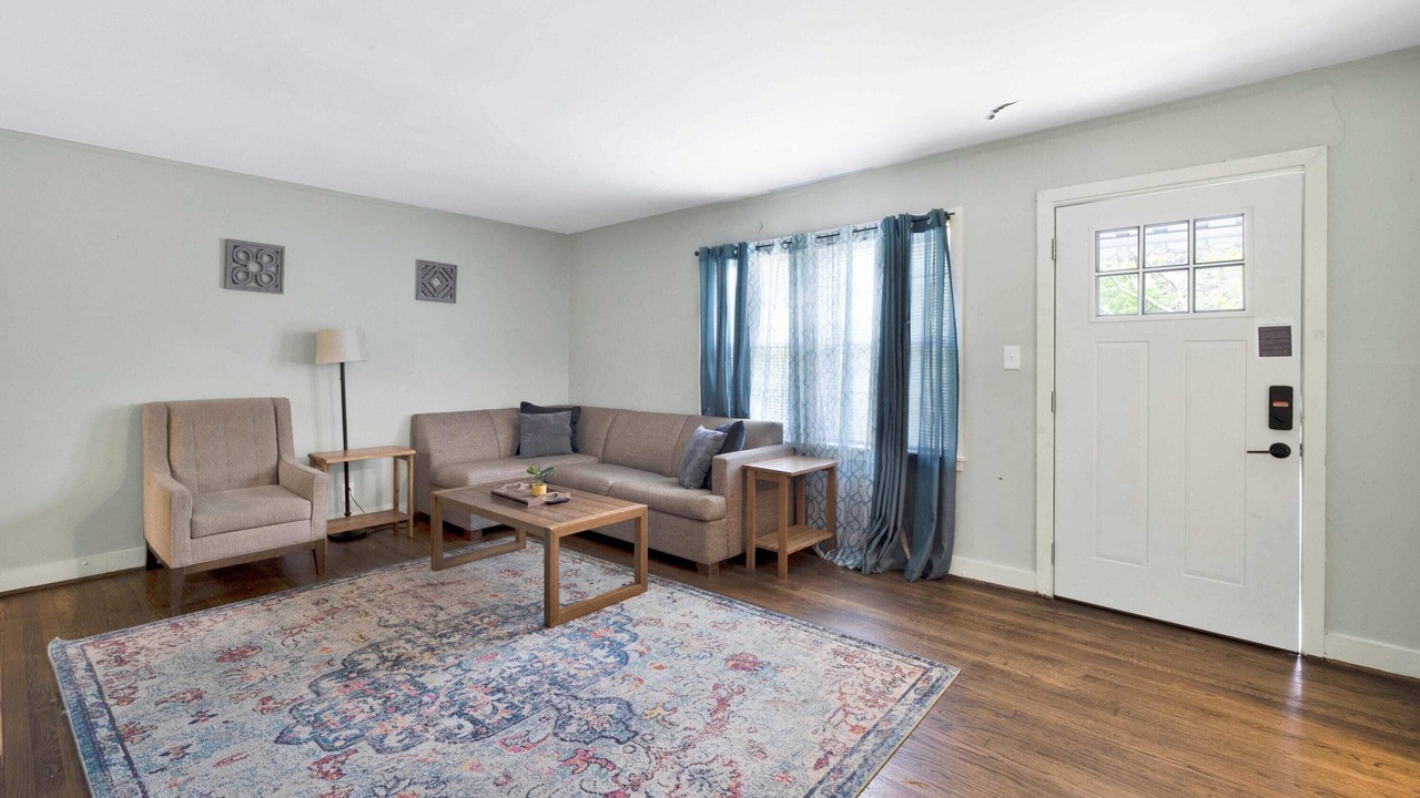 Photo of Bedroom in Crestline Heights