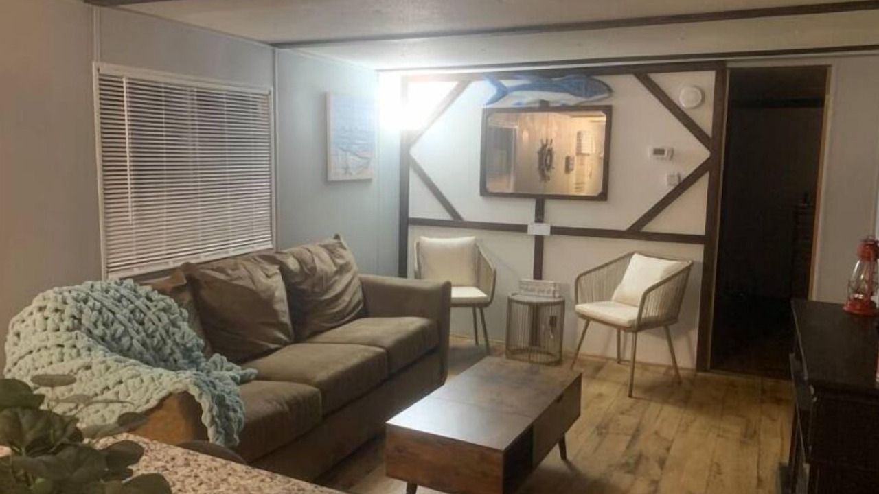 Photo of Livingroom in Trimble
